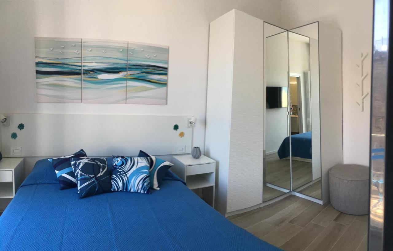 La Terrazza Sul Mare - Dimora Di Charme Appartement Giovinazzo Buitenkant foto